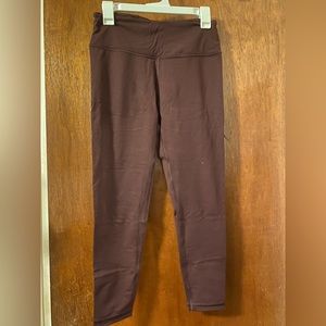 VICTORIA SPORT Knockout Leggings